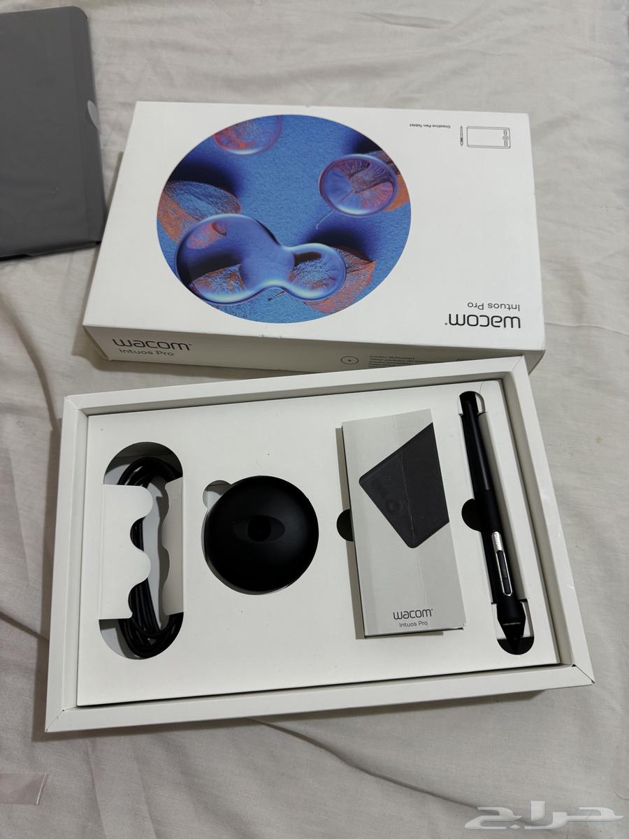 Wacom Intuos Pro Drawing Tablet64405403291393114