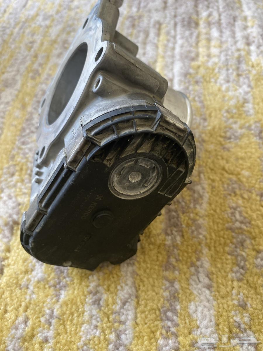 للبيع   بوابة مكينة (Throttle Body) مستعملة64564309950465113
