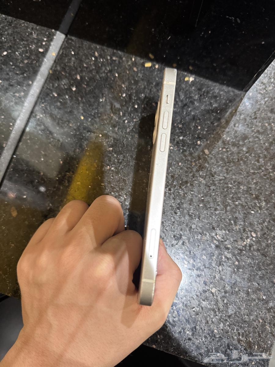 للبيع ايفون 12 عادي64405638589955114