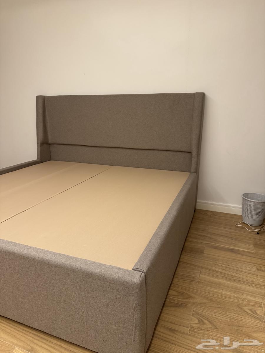 سرير فندقي شبه جديد64406220752130112