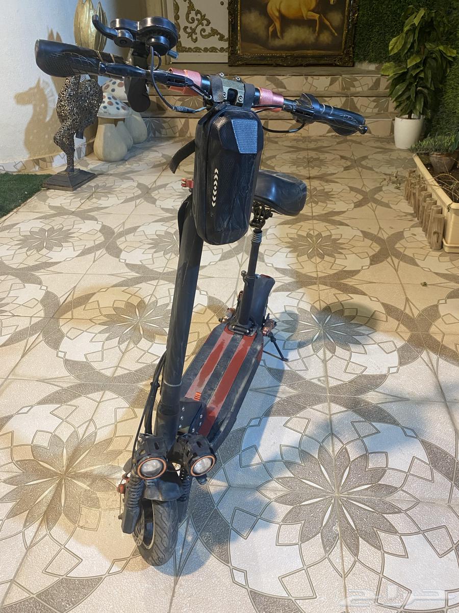 سكوتر الوحش كهربائي64411297457537112