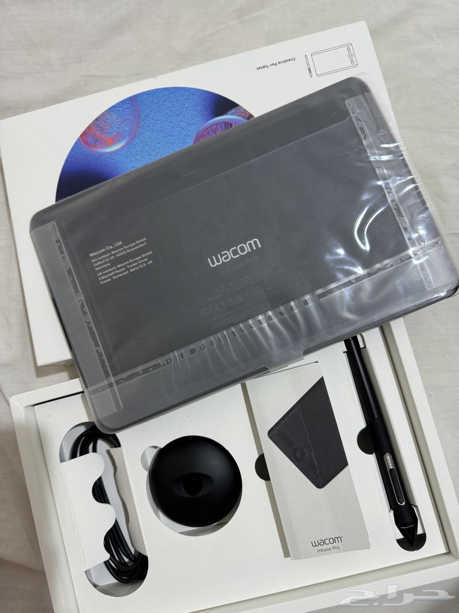 Wacom Intuos Pro Drawing Tablet64405403291393113