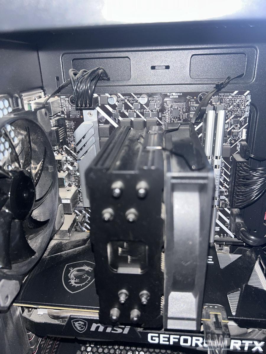 بي سي للبيع لايتواصل الى الجاد على السوم64411054622339111