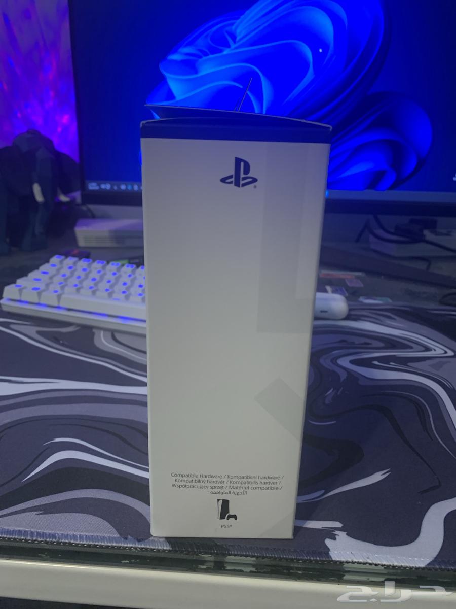 New PlayStation controller, never unboxed64410934446723113