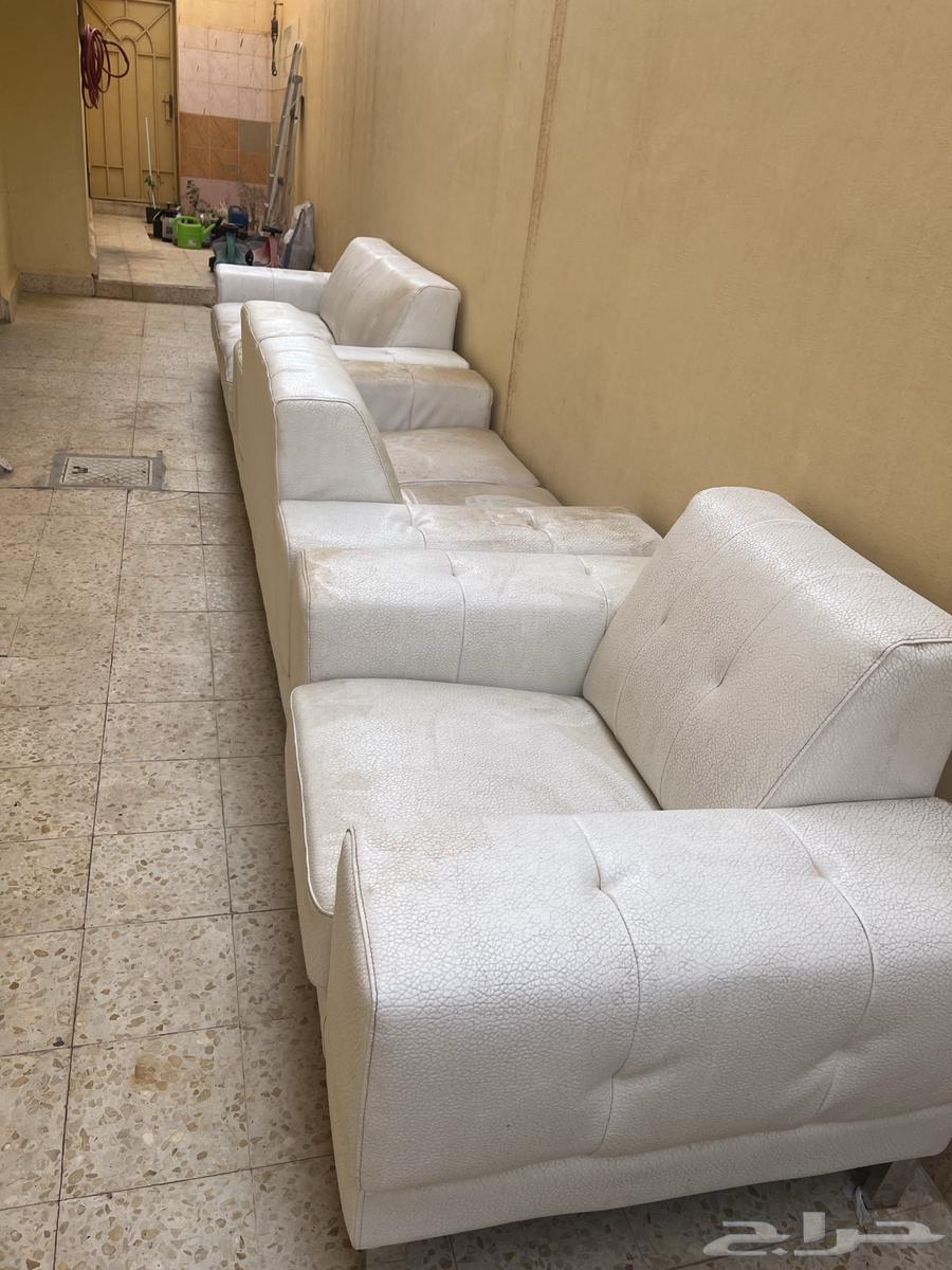 Leather sofa three pieces and table64409837796483113