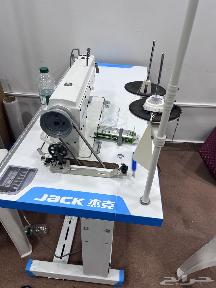 للبيع معدات ومكن خياطه64409602632963110