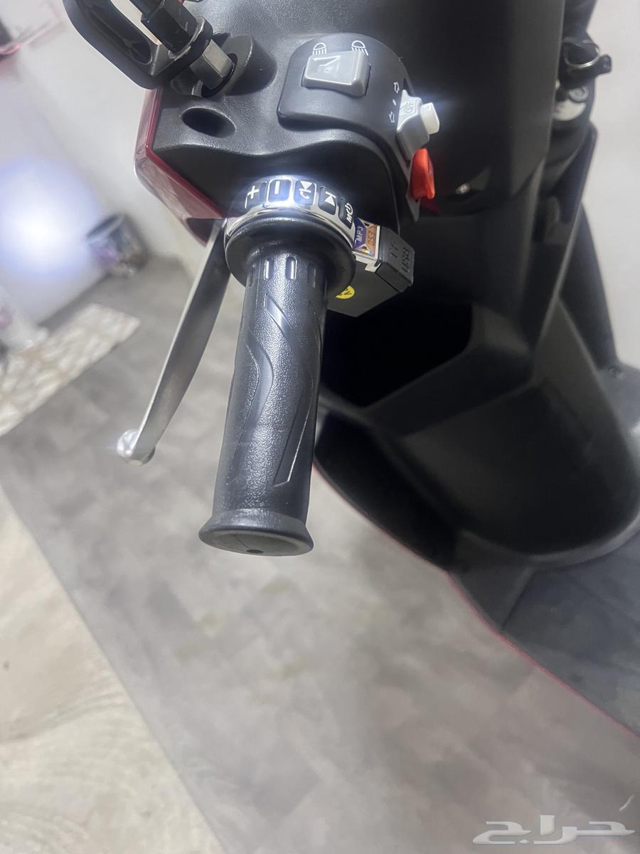 Strange Tank 202464561043507586113