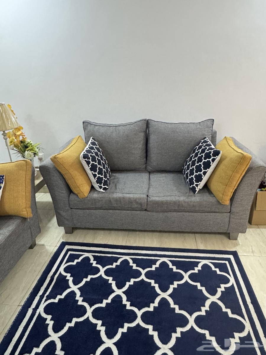 Sofa for sale, needs retying or tightening as shown in the picture64408822371329112