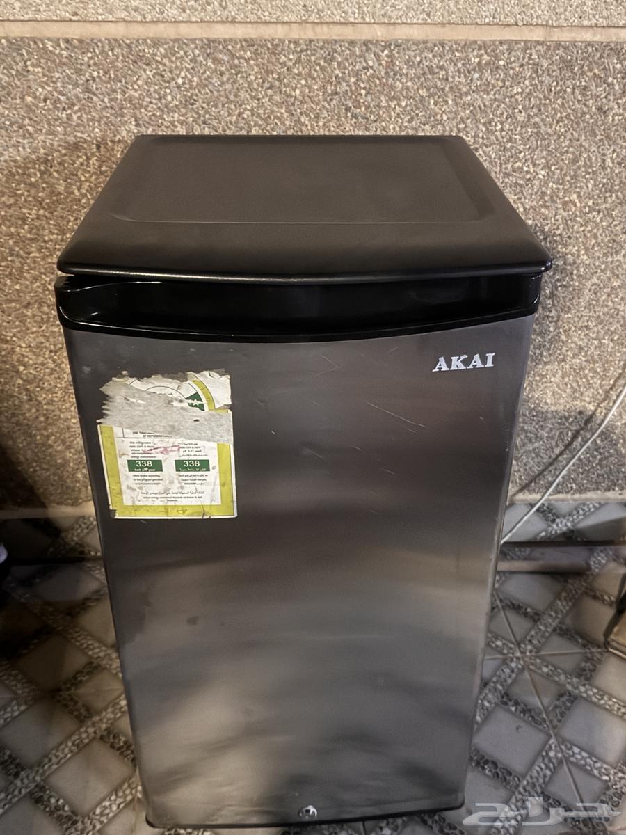 Refrigerator from AKAl64411755175426112