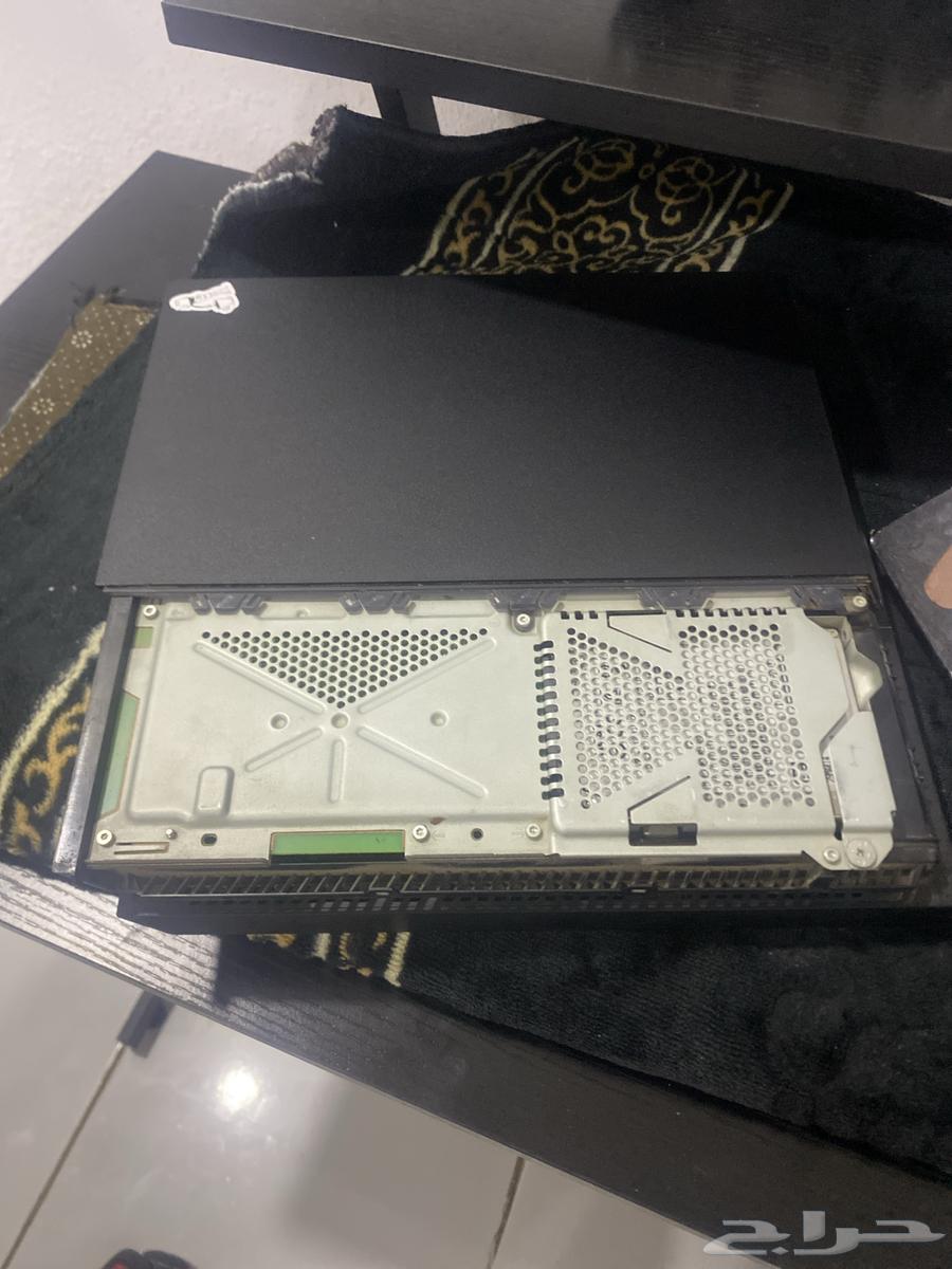 سوني فور فات على السوم ولا يجي الا الصامل64411848602627112