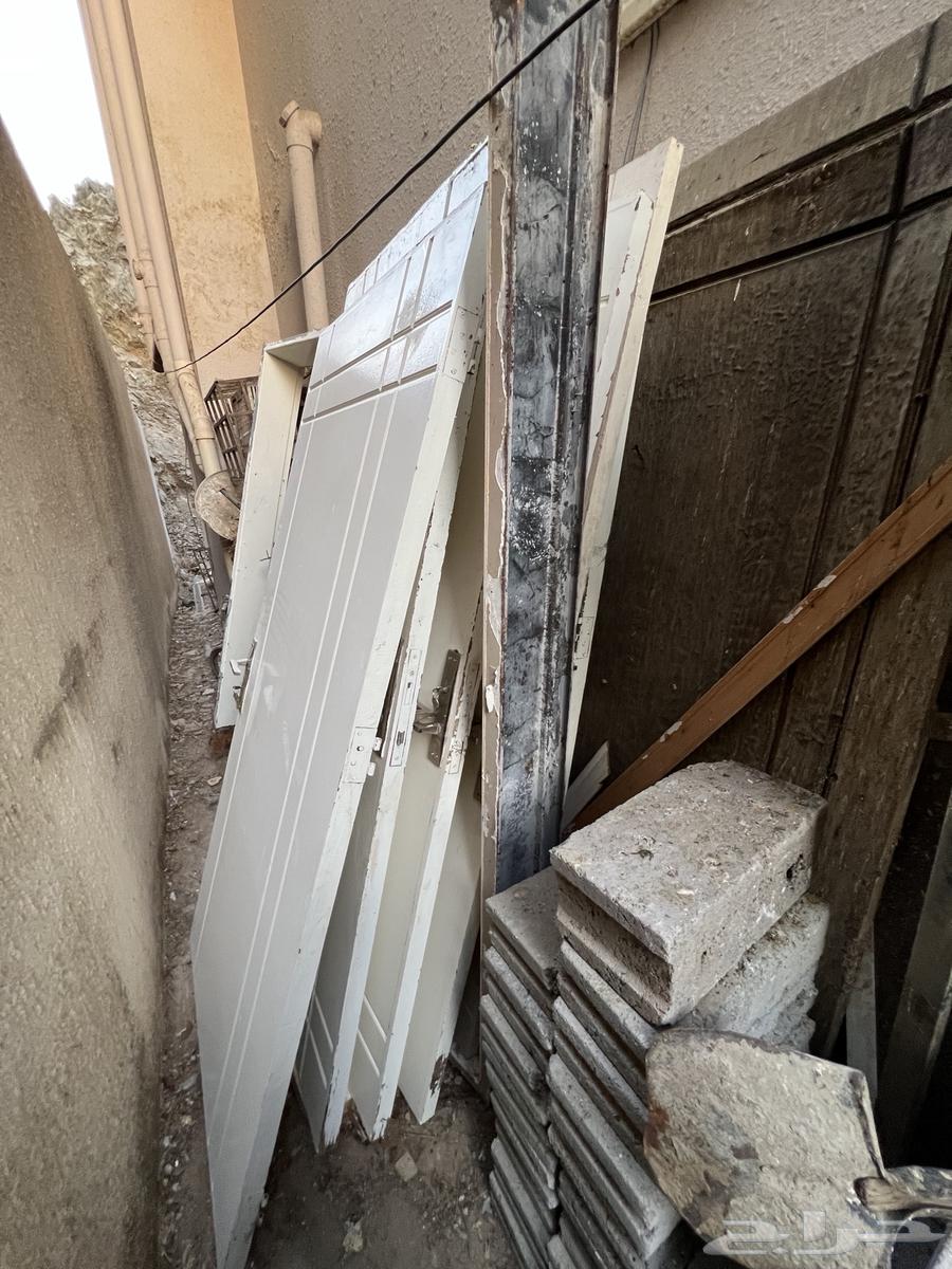 ابواب خشب حلوق حديد شبابيك المنيوم64407335849603114