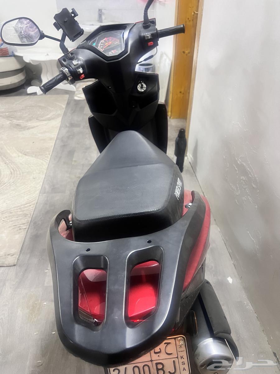 Strange Tank 202464561043507586111