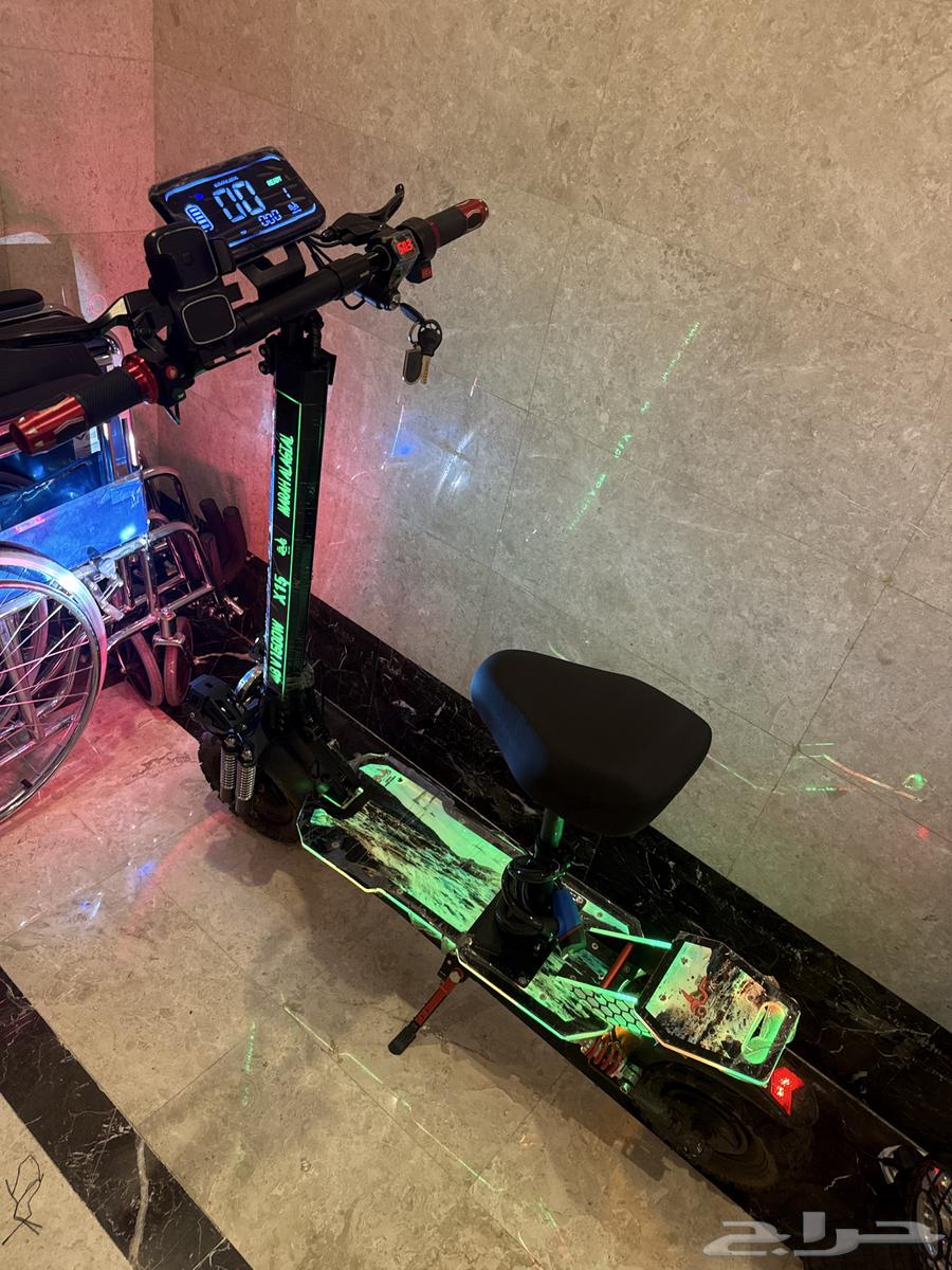 للبيع اسكوتر استخدام أسبوع سبب البيع ظروف ماديا  شريته 145064411162526978112
