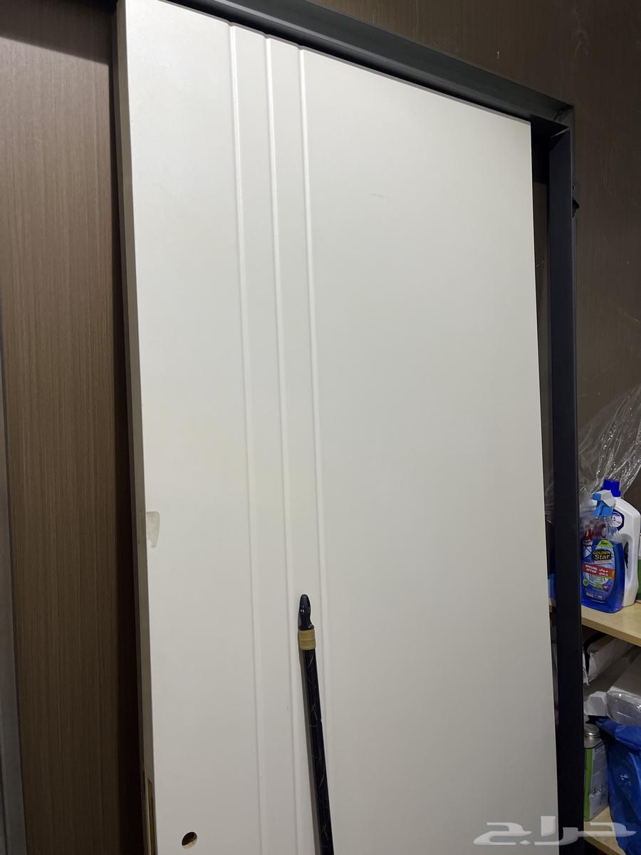 عدد واحد باب مصفح تركي كامل الأغراض وعدد اتنين باب خشبي64409685248769111