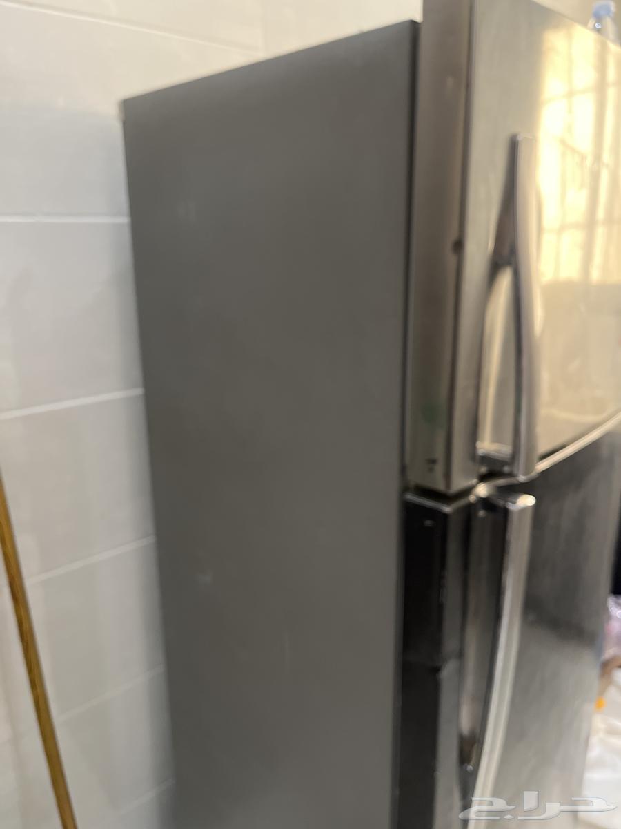 ثلاجه LG للبيع حي الرمال64407475679363111