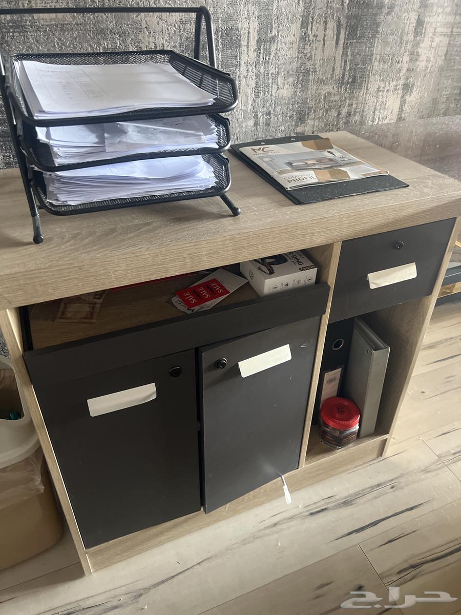 مكتب مستخدم للبيع استخدام مده بسيطه جدا64408680581762112