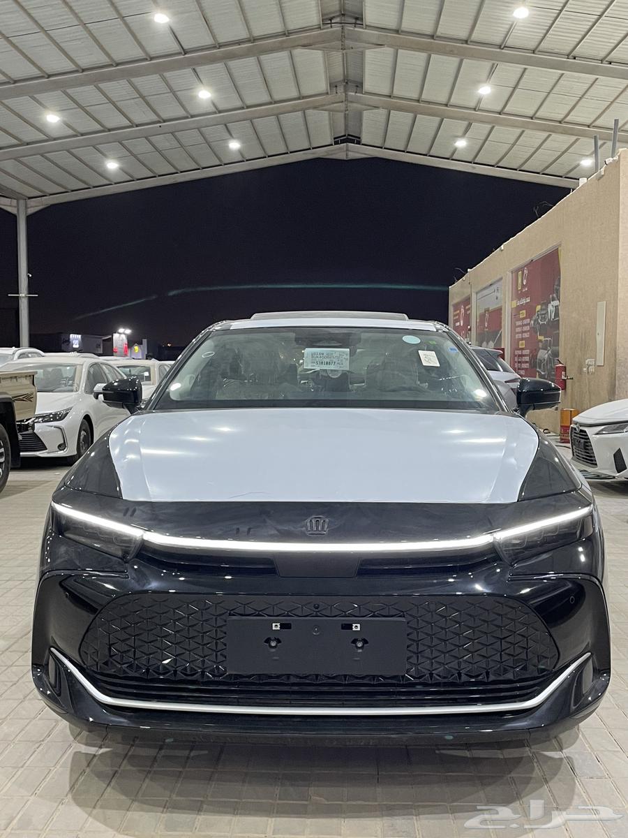 تويوتا كراون2025بريميوم سعودي داخلي اوف ويت(هايبرد)2.564561754745729113