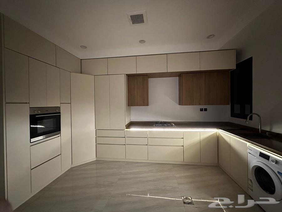 مطبخ للبيع نظيف واستعماله قليل64407447021186112