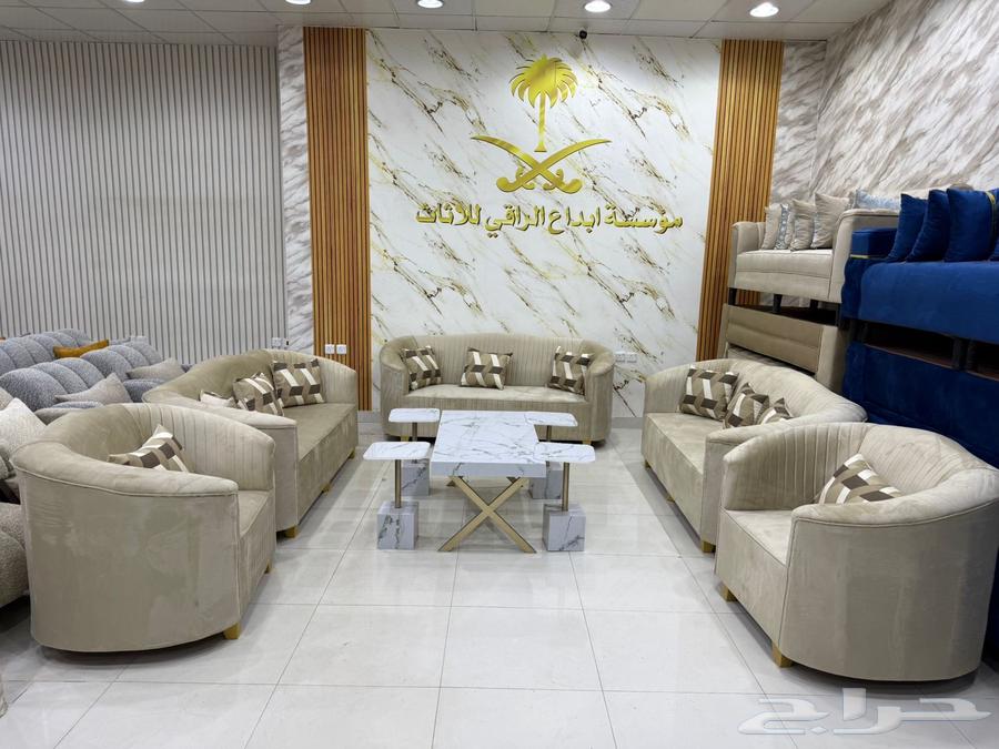 Sofas64406305249666112