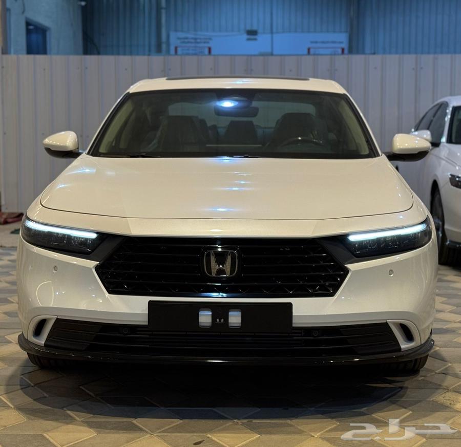 هوندا اكورد فل كامل ابيض 2025 بسعر 14300064561319764227110