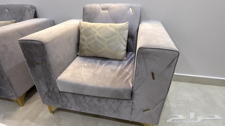 Very clean and new full sofa set with table and accessories, and TV table64406723586306114