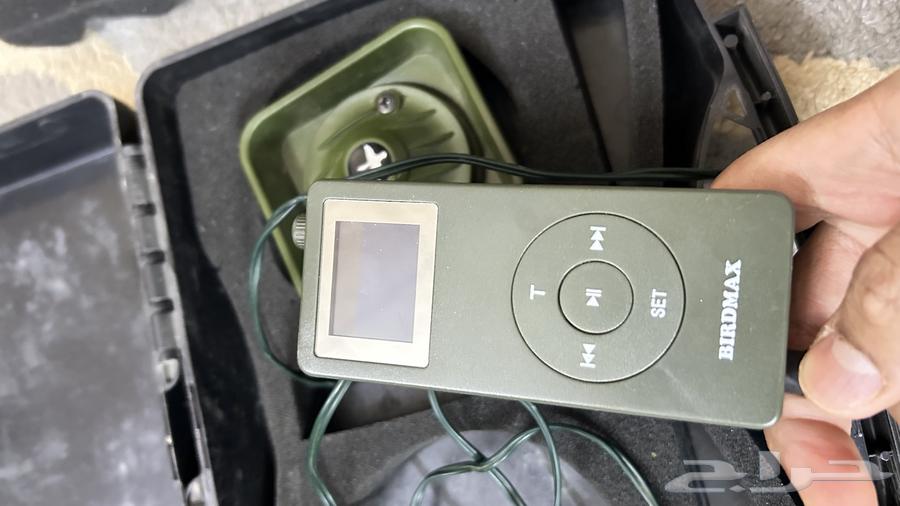 جهاز ابو جراح القديم مستعمل و نضيف معه سماعتين و 200 صوت64402443902850110