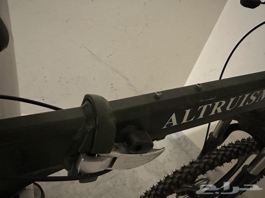 سيكل مستخدم قليل ونظيف جدا64408610254723112