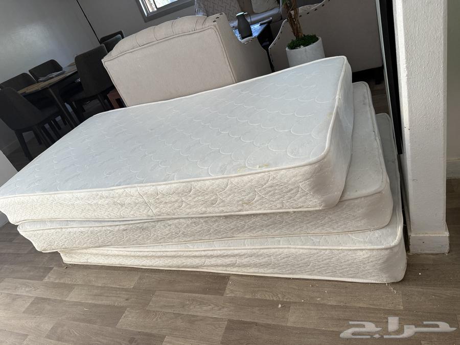 Bed mattresses64407335939586112