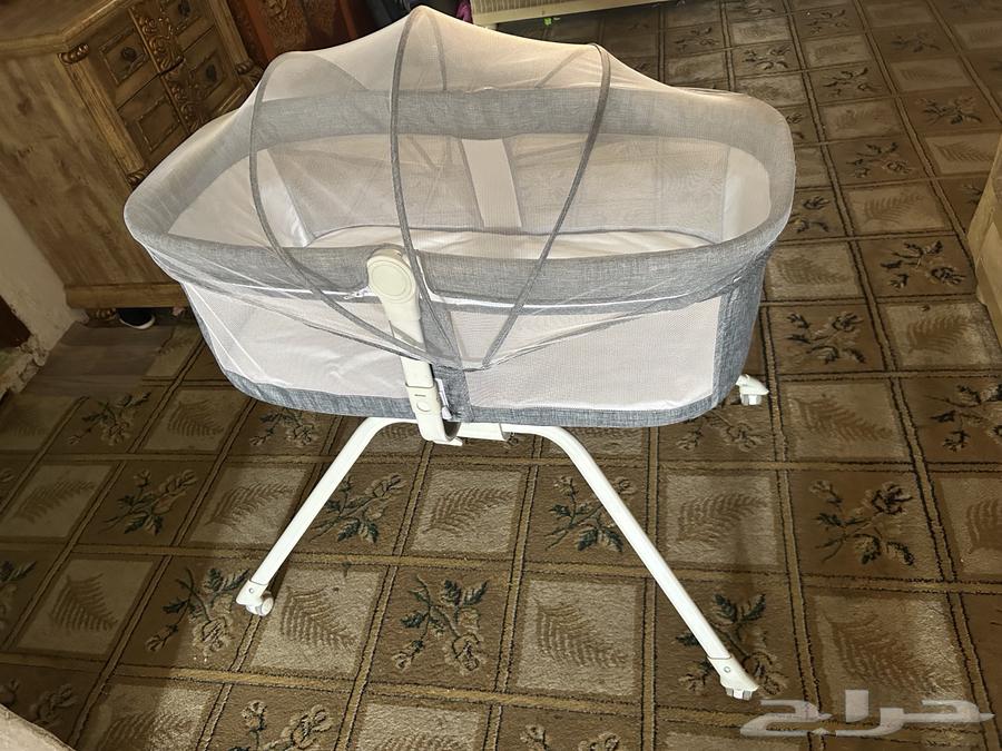 Children's Arabic with mosquito net on the crib moves right and left64409115897859110