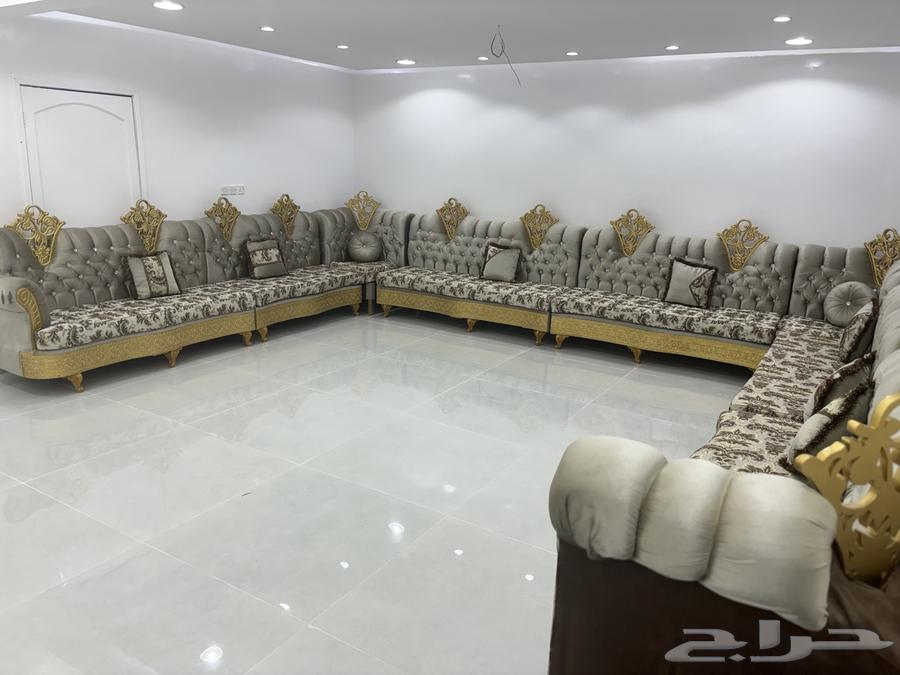 Royal sofa size 4 and a half with 6 for sale64409782500995110