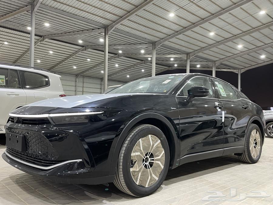 تويوتا كراون2025بريميوم سعودي داخلي اوف ويت(هايبرد)2.564561754745729111