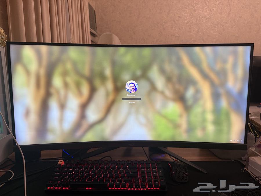 Super curved ROG Strix XG35VQ monitor64408906151553110