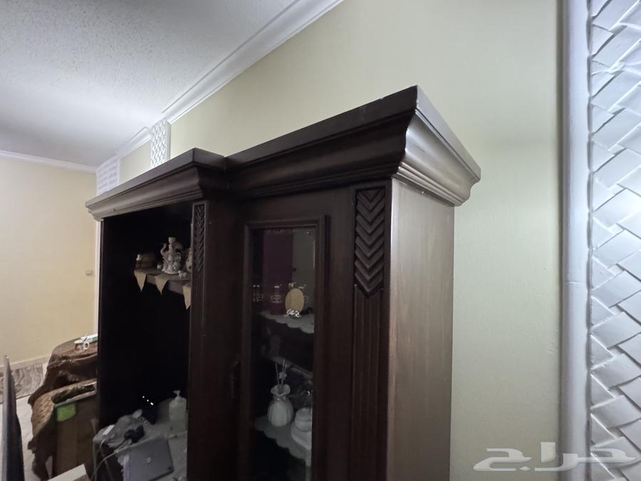 مكتبة تلفزيون للبيع64407279758594112