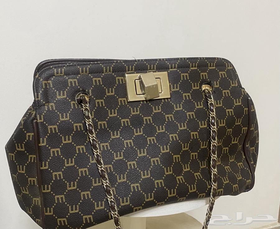 شنطة ميلانو كبيره ب50 ريال فقط64411795263233110