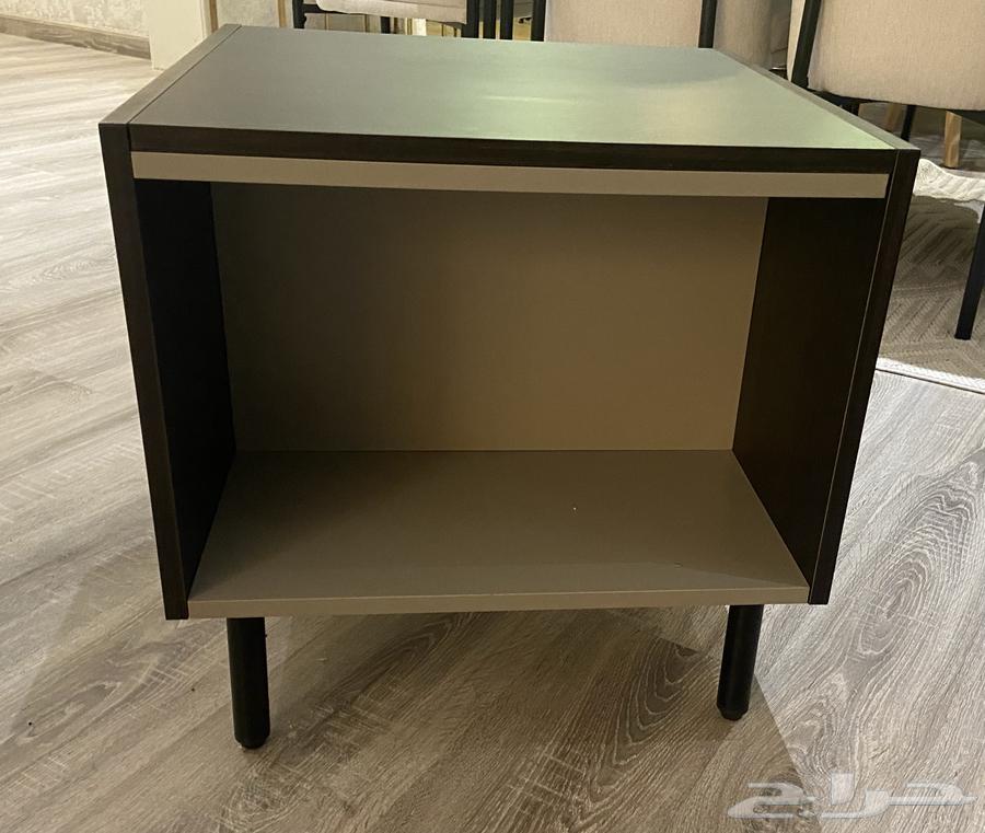 Coffee tables + two lamps64408765795970110