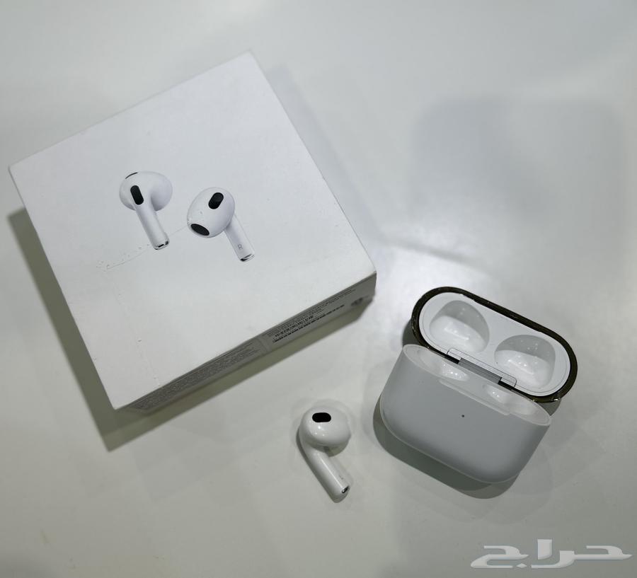 ايربودز الجيل الثالث العلبه مع السماعه اليسار64405638597250111