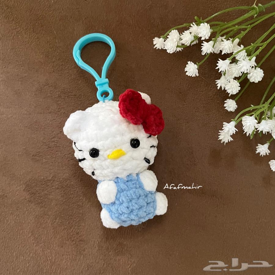 ميدالية هيلو كيتي كروشيه - توزيعات - هدايا - دوات مدرسية64408399861762110