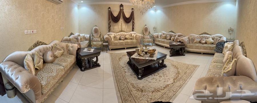 كنب كلاسيكي للبيع بحالة ممتازة جدا64410987878274110