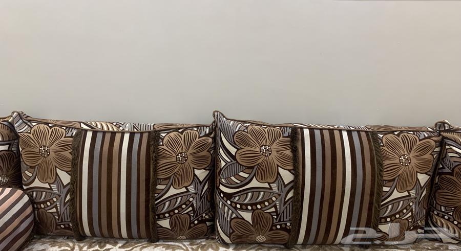 Good condition cushions64411365362946111