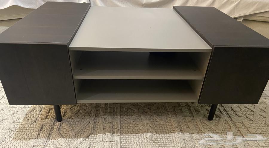 Coffee tables + two lamps64408765795970112