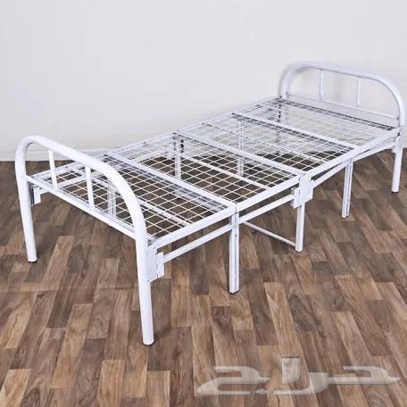 صواني حلا وطاولة طعام 3 كراسي وسرير قابل للطي64408315456770114