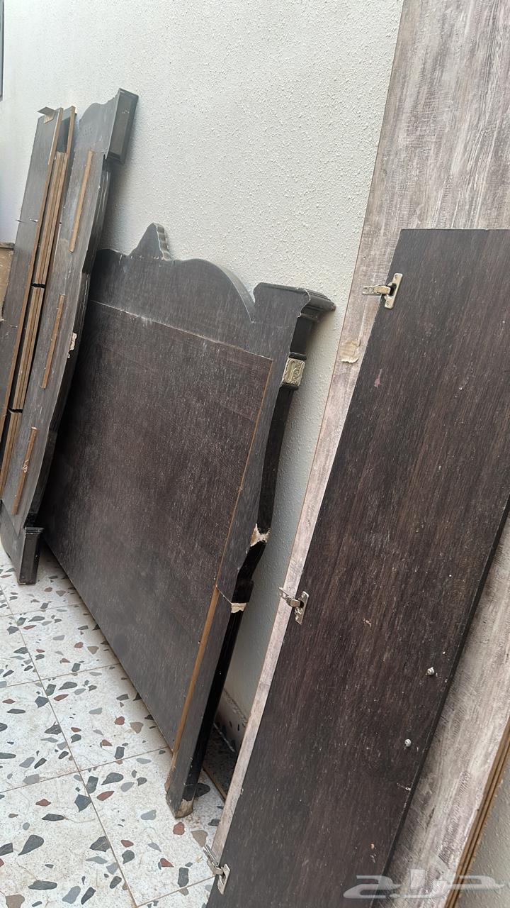 للبيع سرير خشب نفرين ومساند مخاد 5 464411902060162110