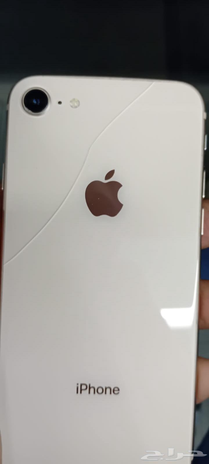 للبيع ايفون 8 64 قيقا نظييف64409059581185111