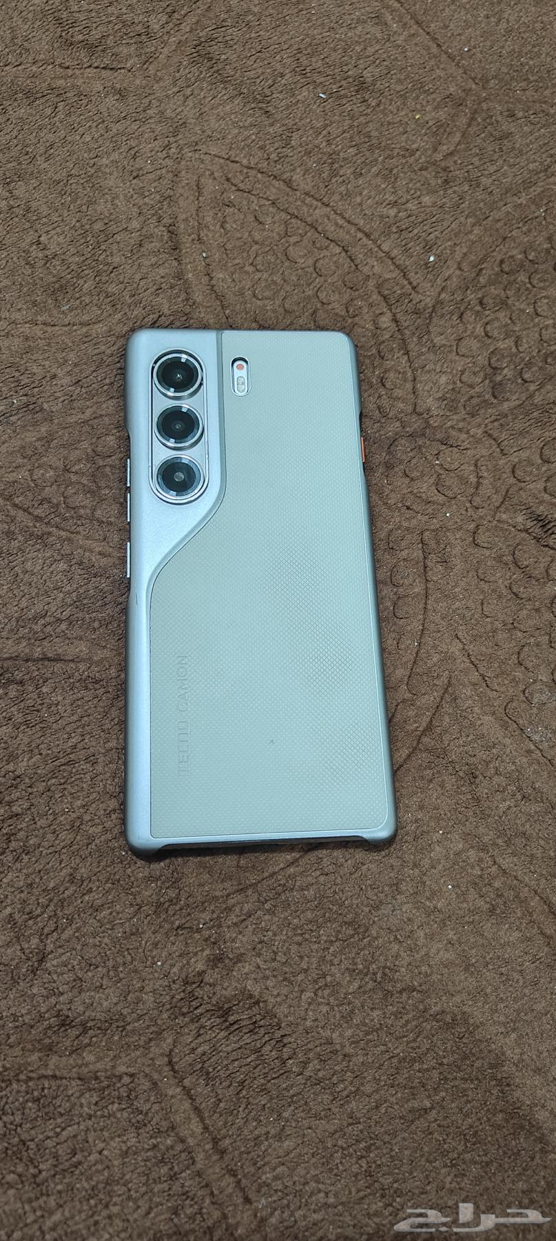 للبيع جوال تكنو 40برو64411674806914112