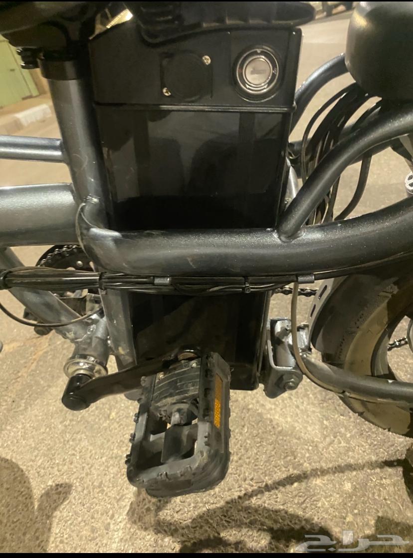 My brother's new scooter doesn't complain about anything, it has a USB port64411216254466110