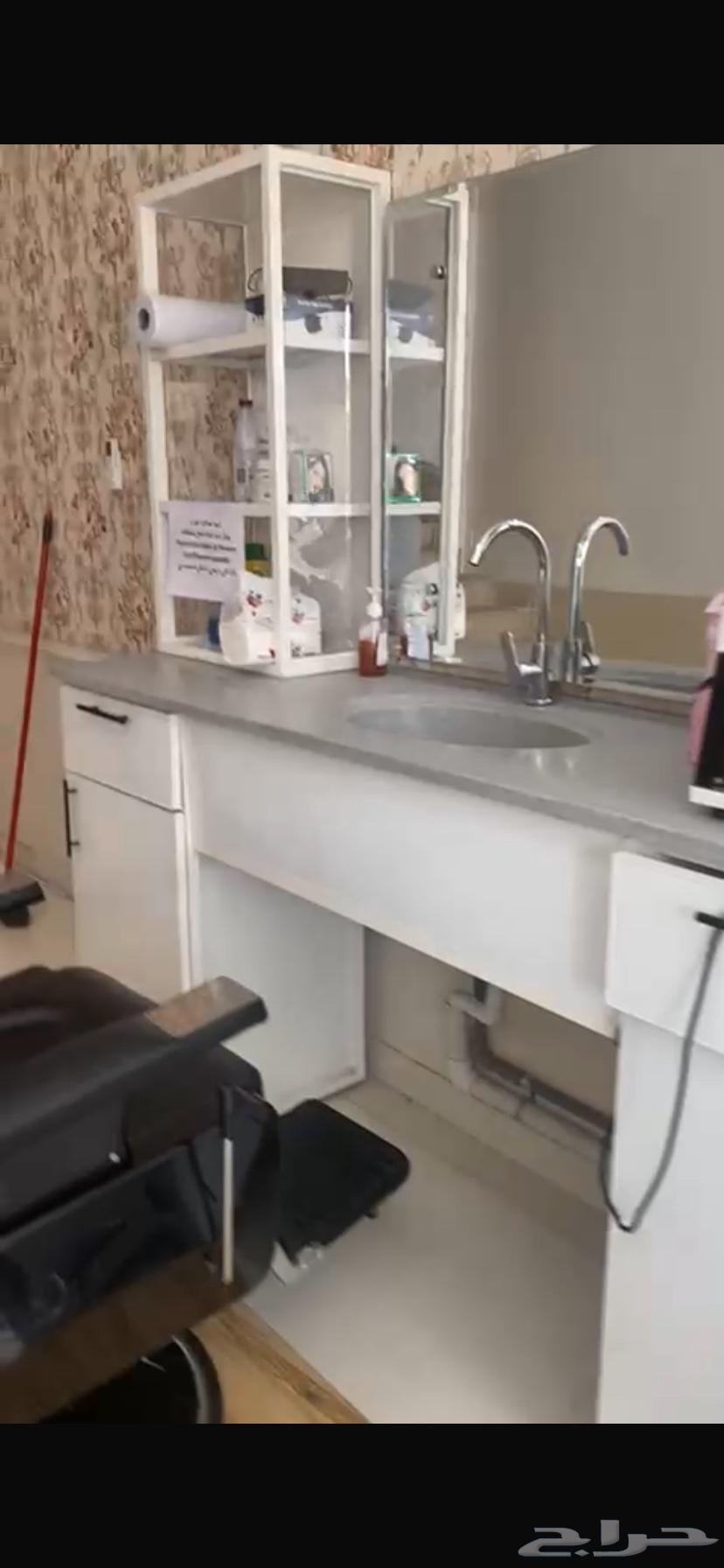 حوضين مغاسل رخام مع دولاليب وكنب64406513838081110