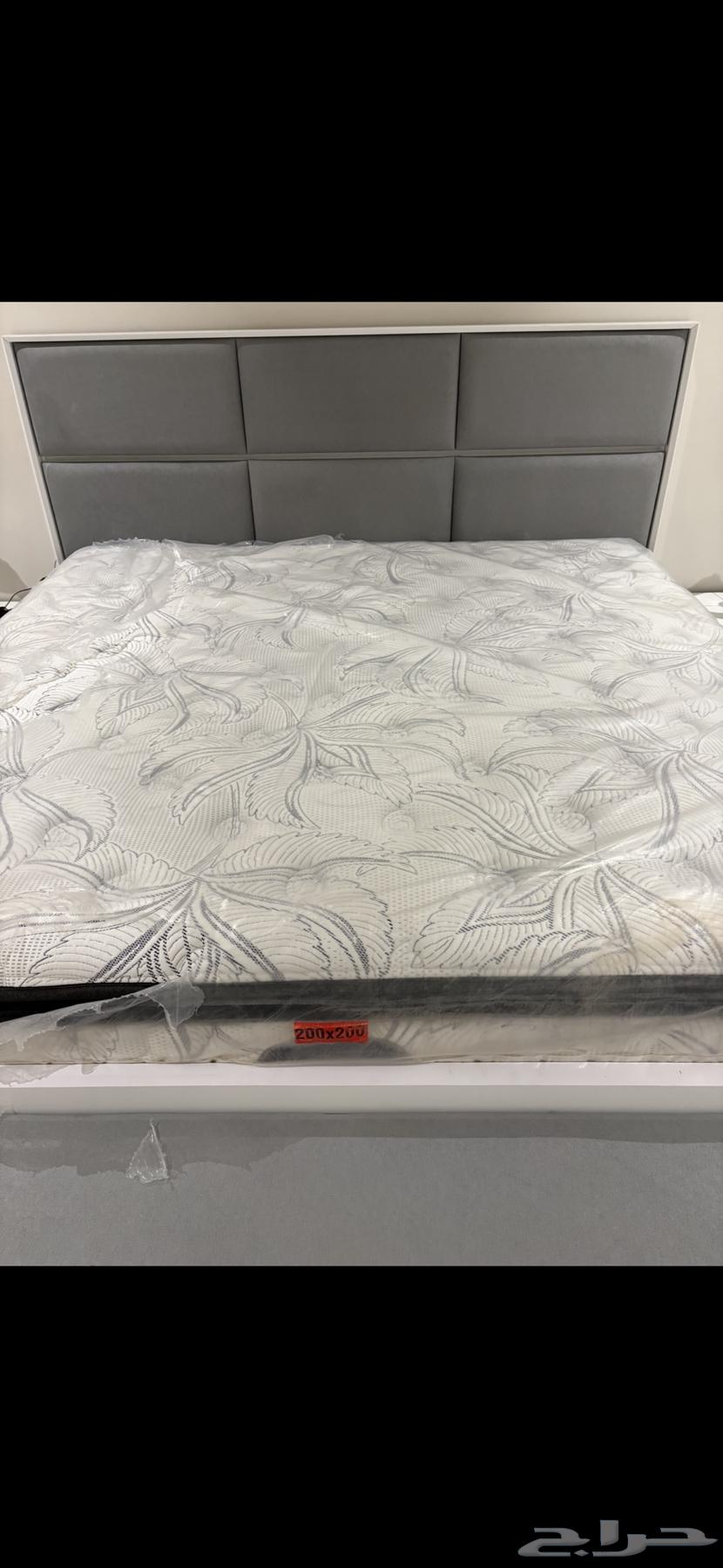 Mattress64405527283586111