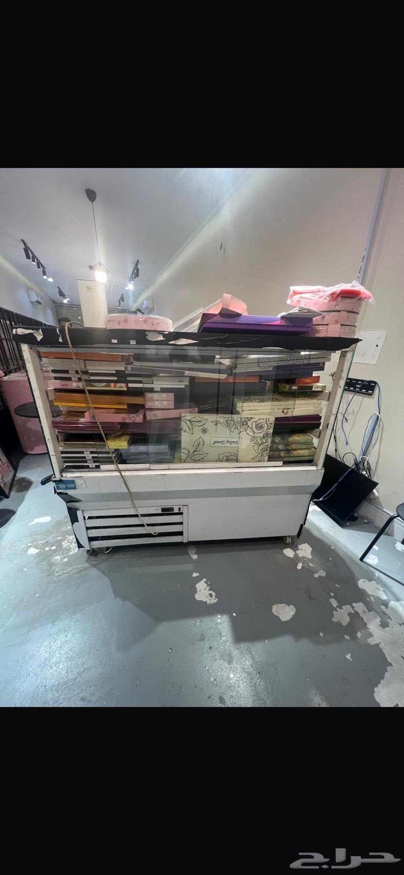 ثلاجات للأجبان والحلويات للبيع64410479954179112