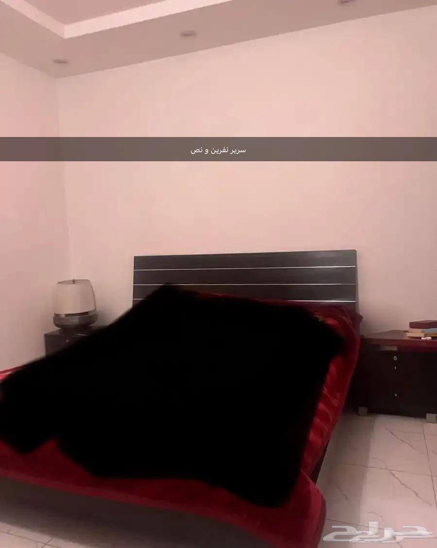 غرفه نوم شبه جديده 75064411486973954112