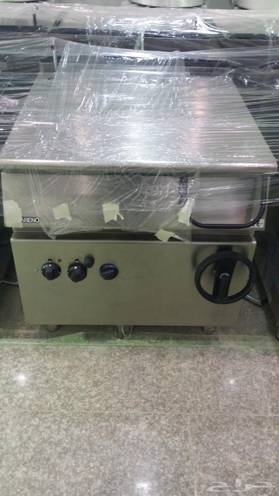 Several restaurants and kitchens with very light use64409519382531110